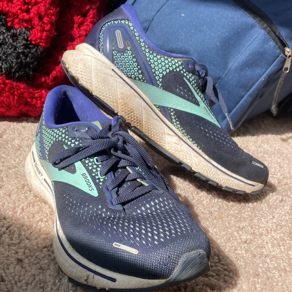 Brooks Ghost 14-Used - Picture 2 of 4